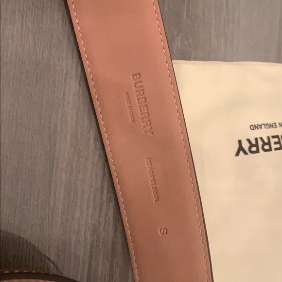 ✨✨SOLD!SOLD!✨✨Burberry Monogram Motif Leather Belt - Picture 8 of 10